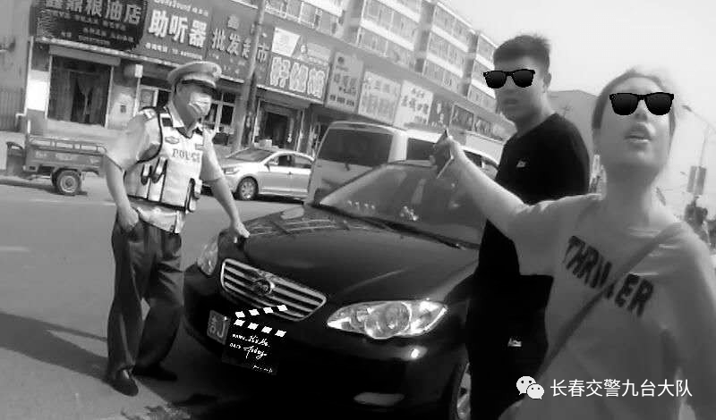 男子杀害出租车司机抛尸兴隆山;卡伦逆停司机开车撞交警,刑拘