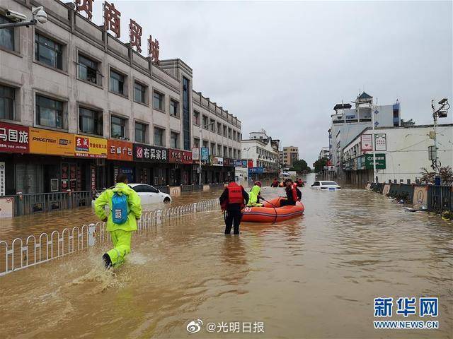 考生|光明时评：妥善应对紧急情况 确保高考平稳顺利