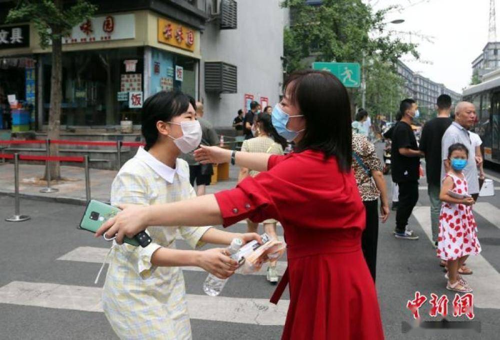 高考|交卷！全国过半省份高考收官！多地查分时间公布