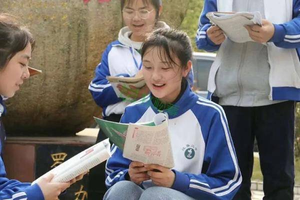 陈薇薇|痛心！高三女孩高考前去世，她的这个决定感动无数人…