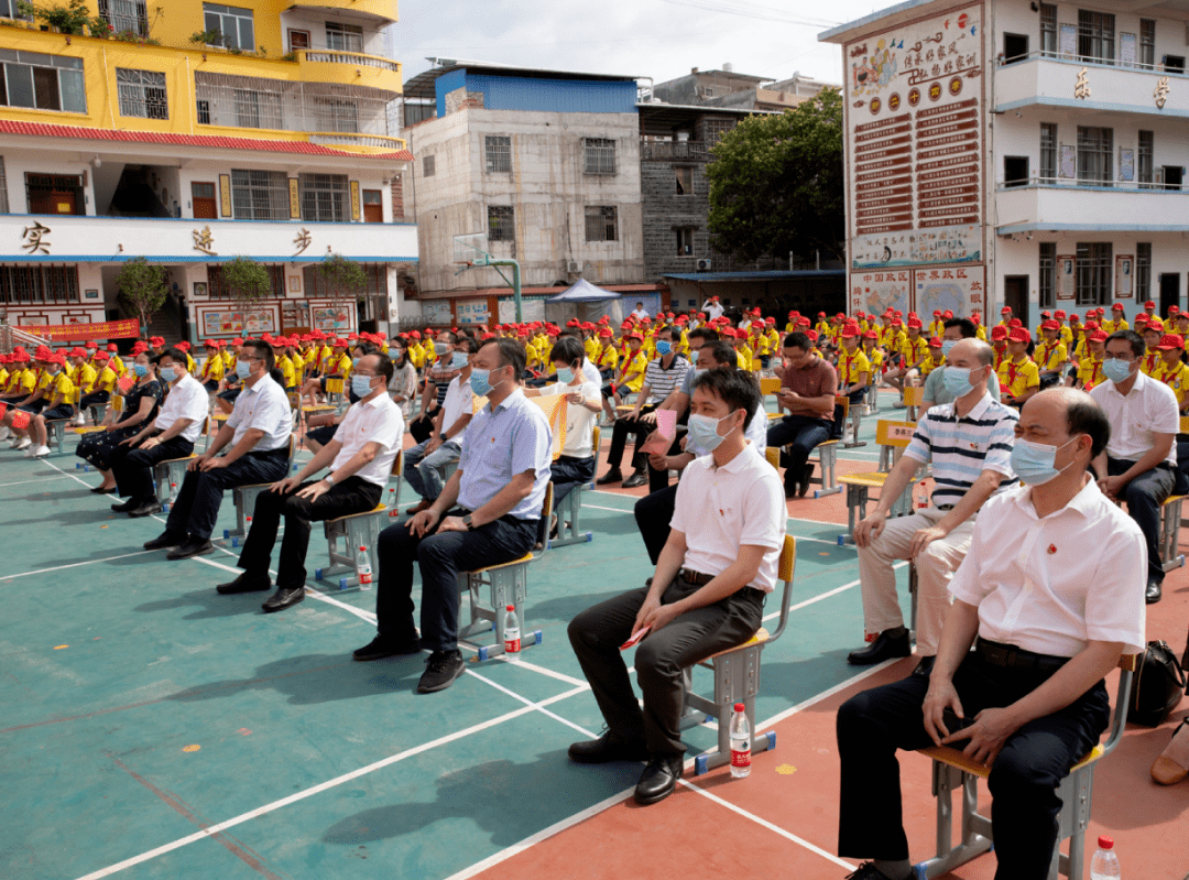 贺州市启动2020年《红色传奇》进校园系列活动