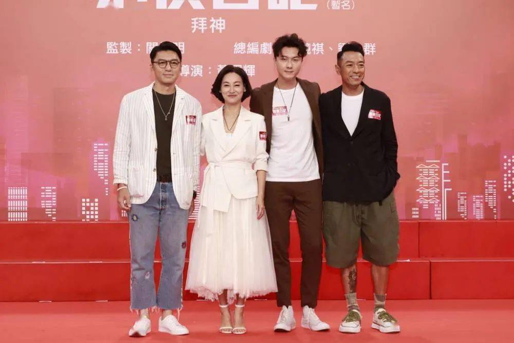 腹肌|视帝37！王浩信剥衫用腹肌庆生，But老婆冇祝福？会唔会……
