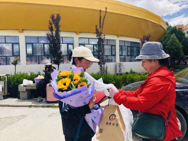 考试|高考后从学校离开，他们写下想说的话……