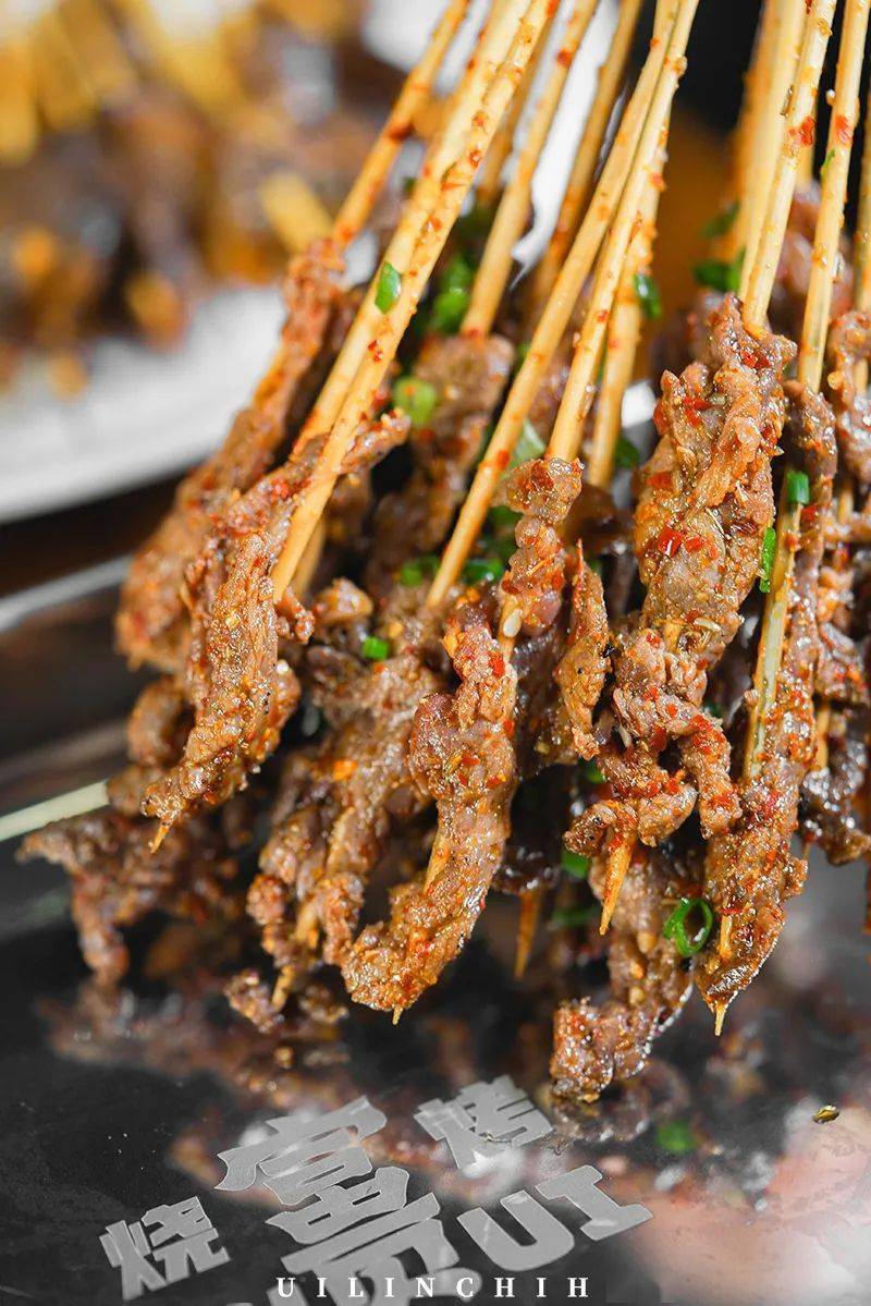 施家园|来吃的都是『富贵』人家！施家园的国潮烤肉店