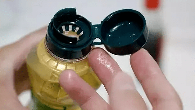 双枪|暗藏5处「机关」！解决厨房一顽疾这只中国造的10多块钱玻璃瓶