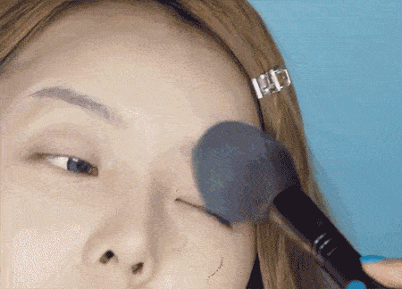 图片|杨幂被吓到睫毛飞掉？还好虚惊一场