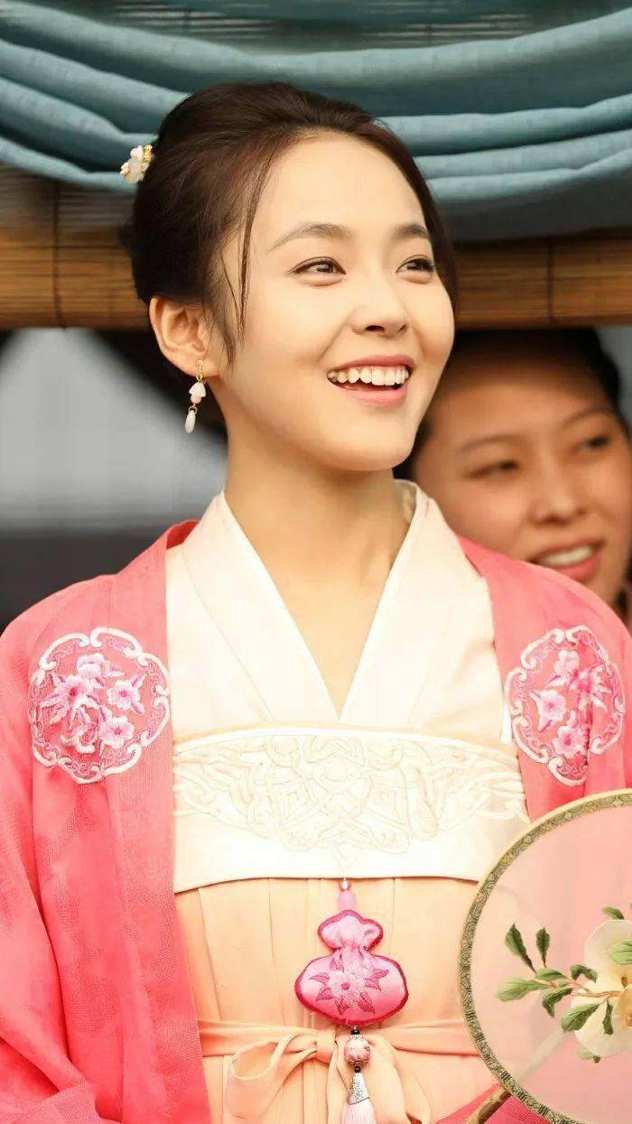 毛孔|原来想要拥有干净、清透的“初恋素颜脸”，只需要做好这一步！