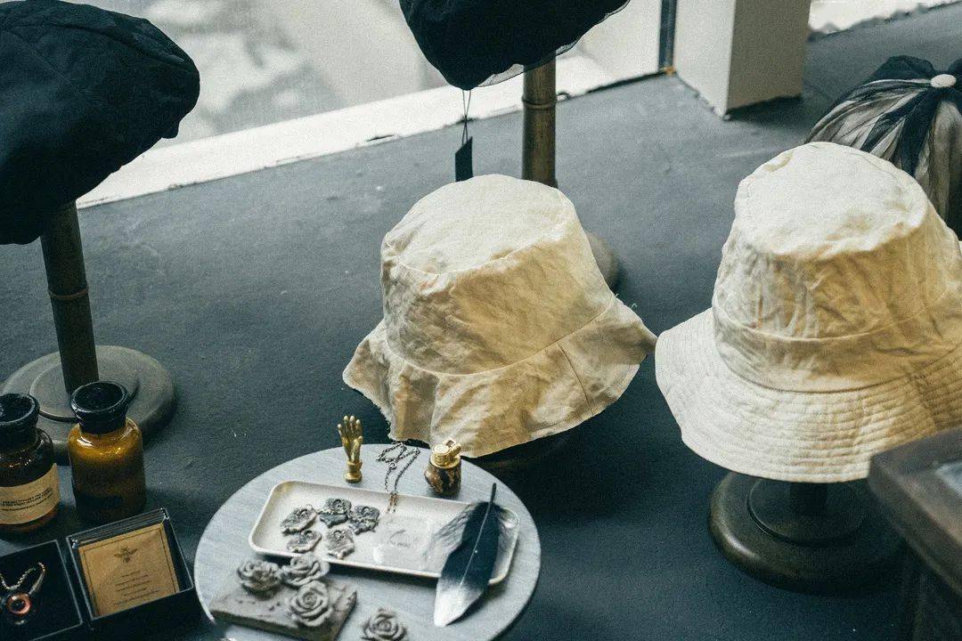 时装|今天逛了广州 3 家时装买手店，余额瞬间少了一半