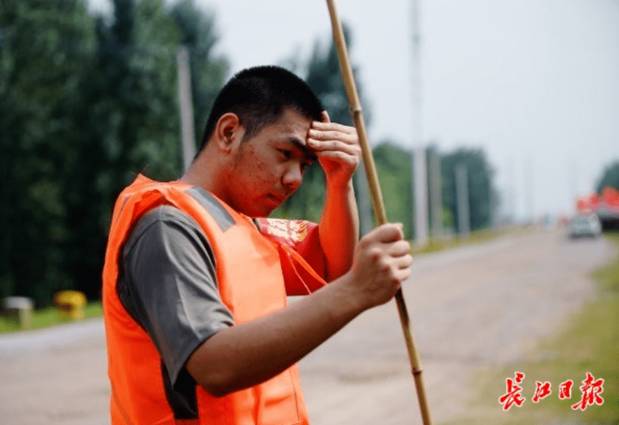 他说:这是我的成人礼…_周亮宇