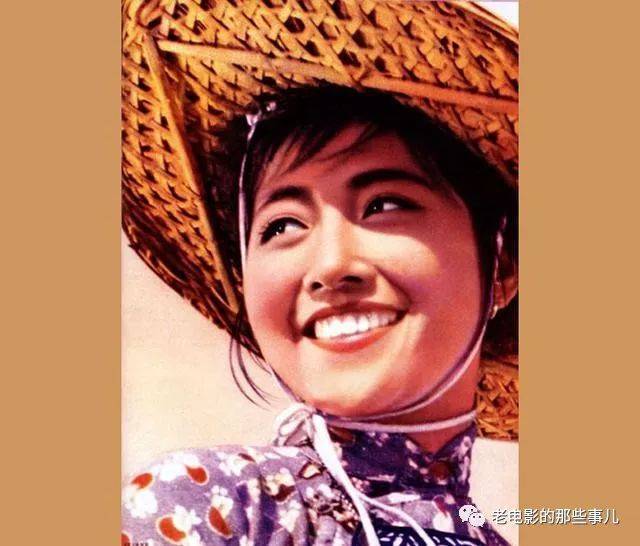 表演|60年代女星吴文华，美丽而温婉，《南海潮》主演