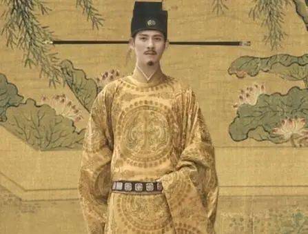 龙袍是帝王的象征,为什么到了宋朝,皇帝突然都不穿龙纹了?
