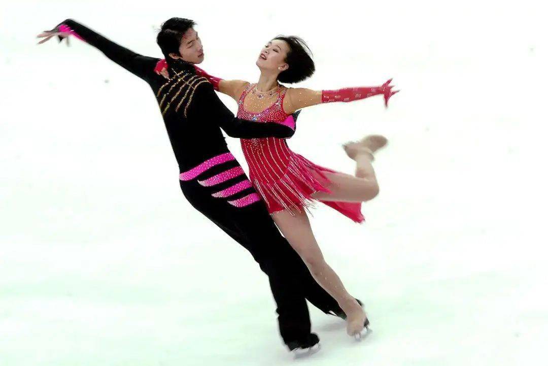 服装|冰雪时尚，我很冷但我也很美