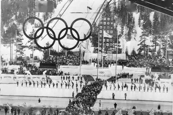 服装|冰雪时尚，我很冷但我也很美