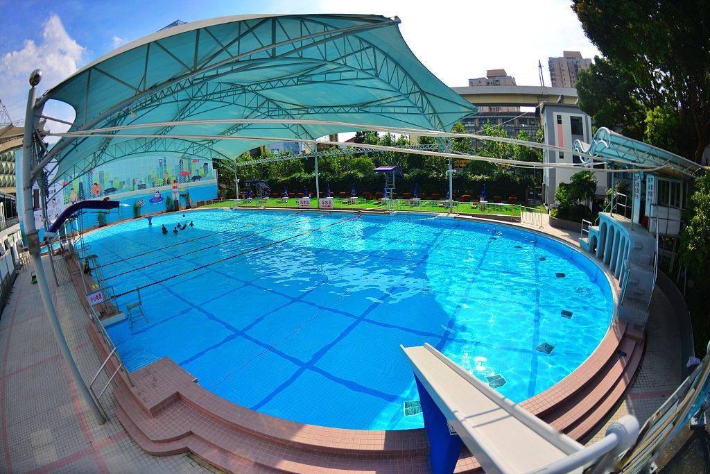 上海:98岁"最古老"游泳池重新对外开放