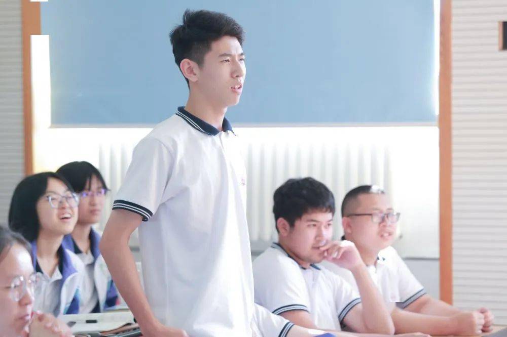 年少的青春最美丽 3ad5a6bca704486b9a6cfc5213ae5ed4.jpeg
