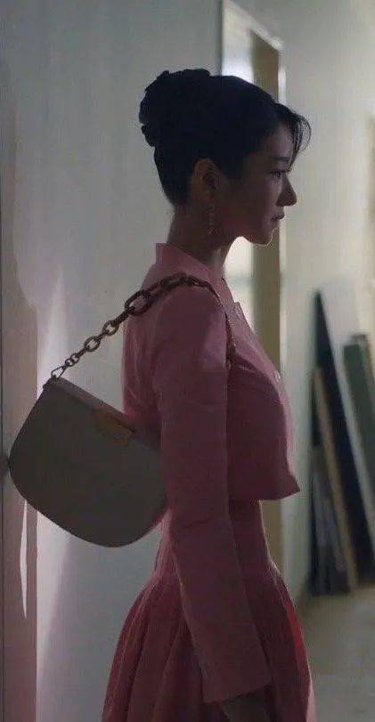 剧中|虽然是神经病，但够时髦就没关系！