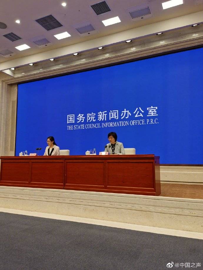 2020上半年常熟GDP_杯子上印常熟的奶茶(3)