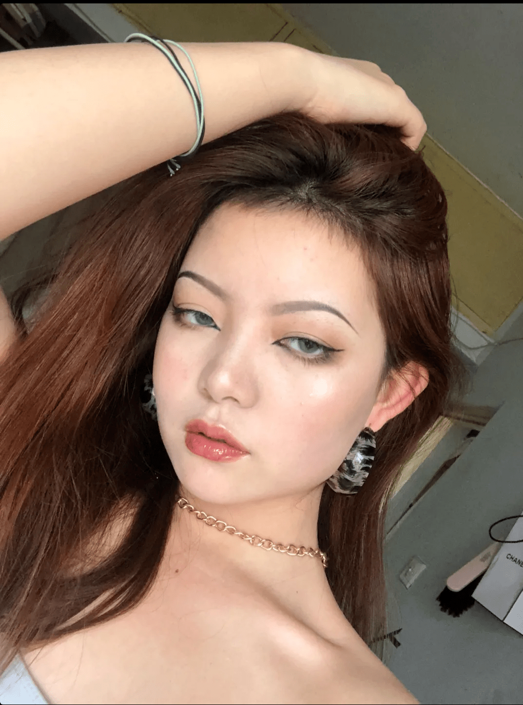 长相|长相不讨喜的女生，都有什么特点？