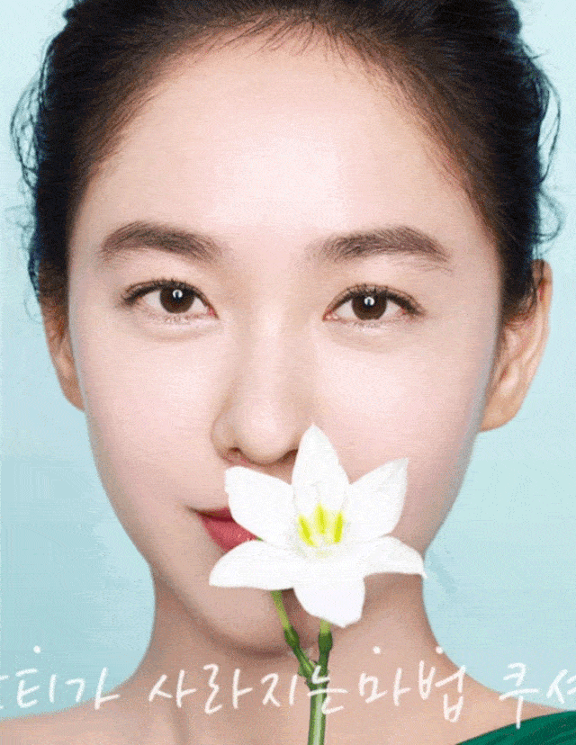 网友|“韩国童颜美女”私照曝光！50岁撩到国民男神，网友酸哭：这女人段位太高！