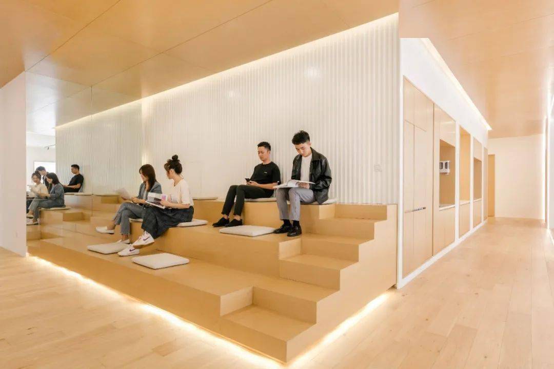 空间|如何成为办公空间设计界中的一股清流？| FF STUDIO【办公室装修V1366期】