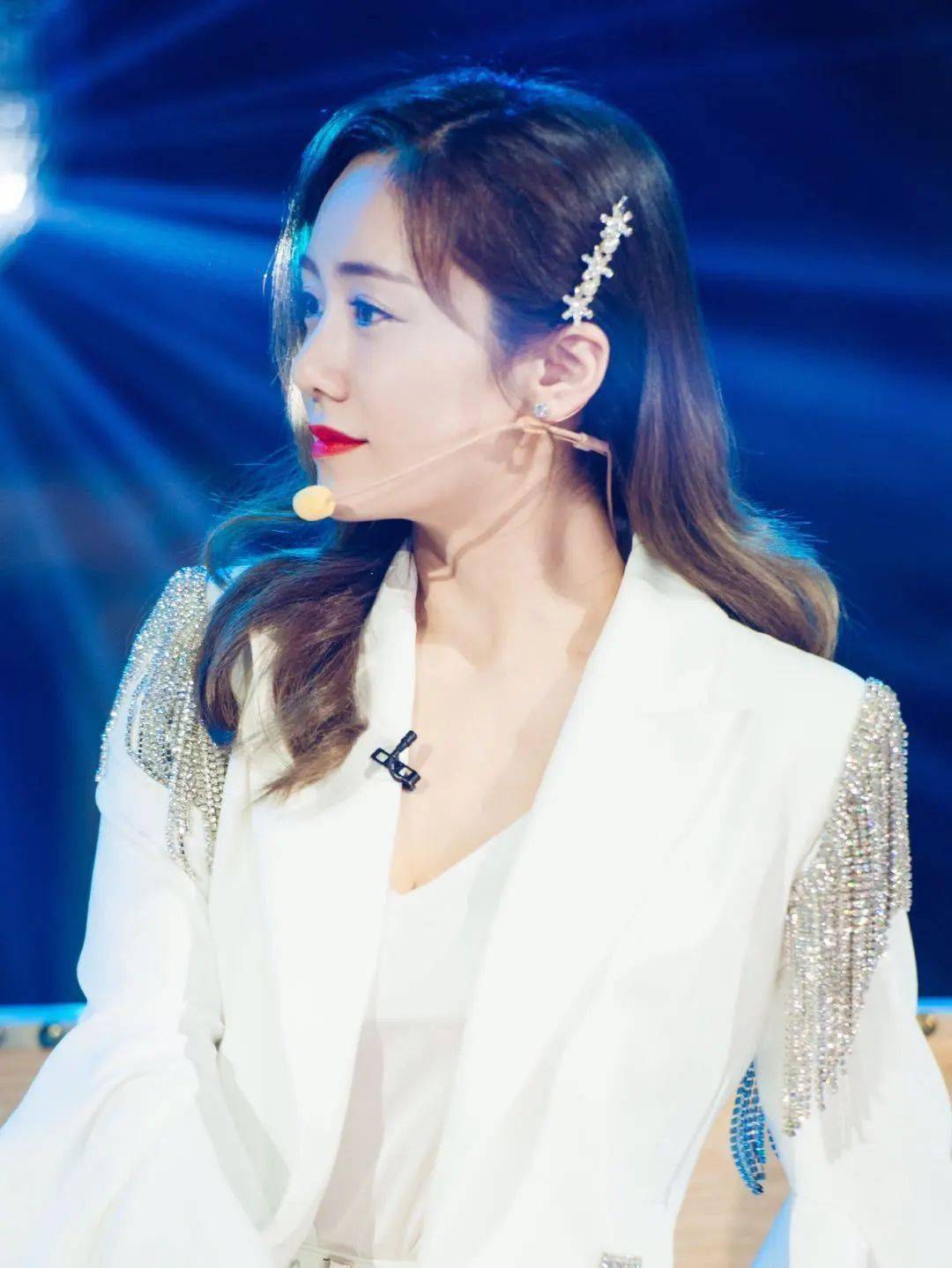 slay|lisa、jennie、虞书欣“拍了拍”你，就问这些slay的发色发饰你们可吗？