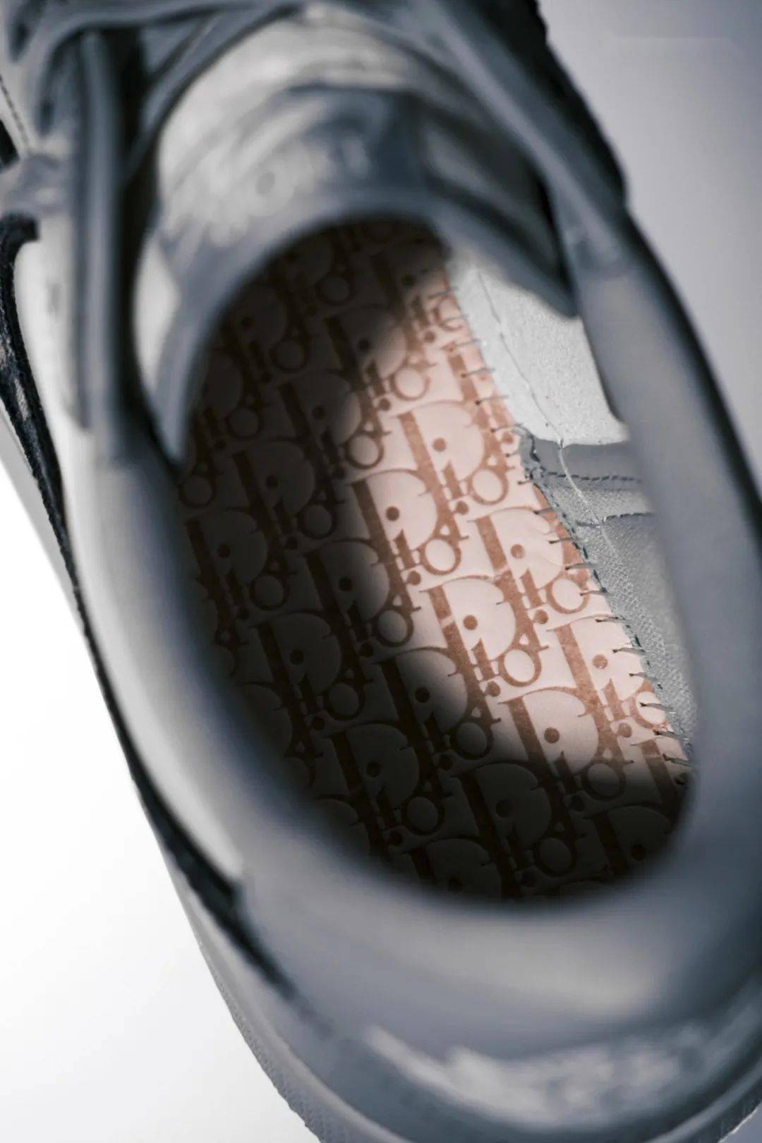 登记|Air Dior 全球超 500 万人登记抽签，有抽到你吗？