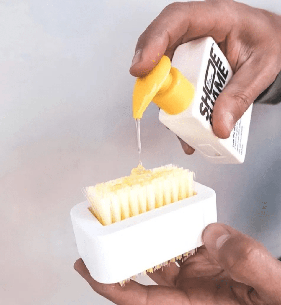 球鞋|来自瑞典的刷鞋神器，让你的战靴返老还童