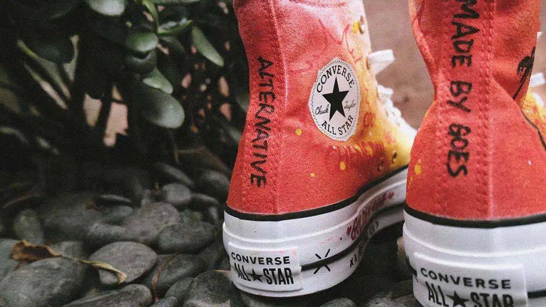 球鞋|#DEAL分享#【 这才是「小白鞋」的正确打开方式! 】