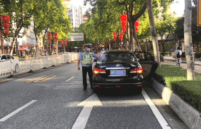 情况|佛山一女子驾车时疑中毒被紧急送医，只因车里放了它！