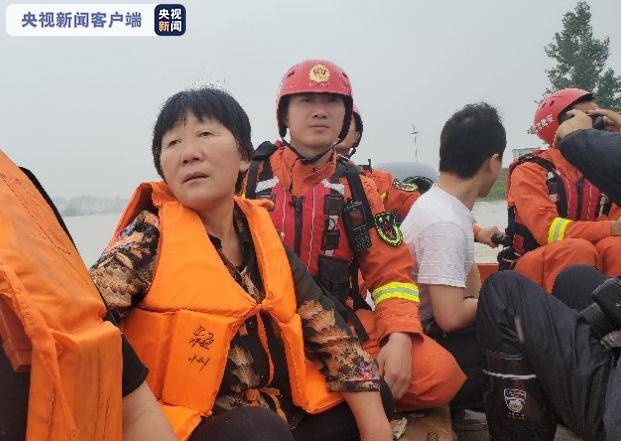 救援|冲锋舟乘风破浪、消防员整装上阵……王家坝开闸泄洪后 蓄洪区村民生活这样保障