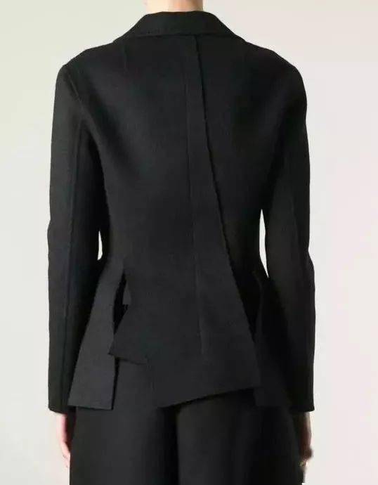 服装|时装秀场上美到窒息的"背影杀杀杀杀手"?神仙设计师俘获芳心的秘诀就是不放过任何一个细节!