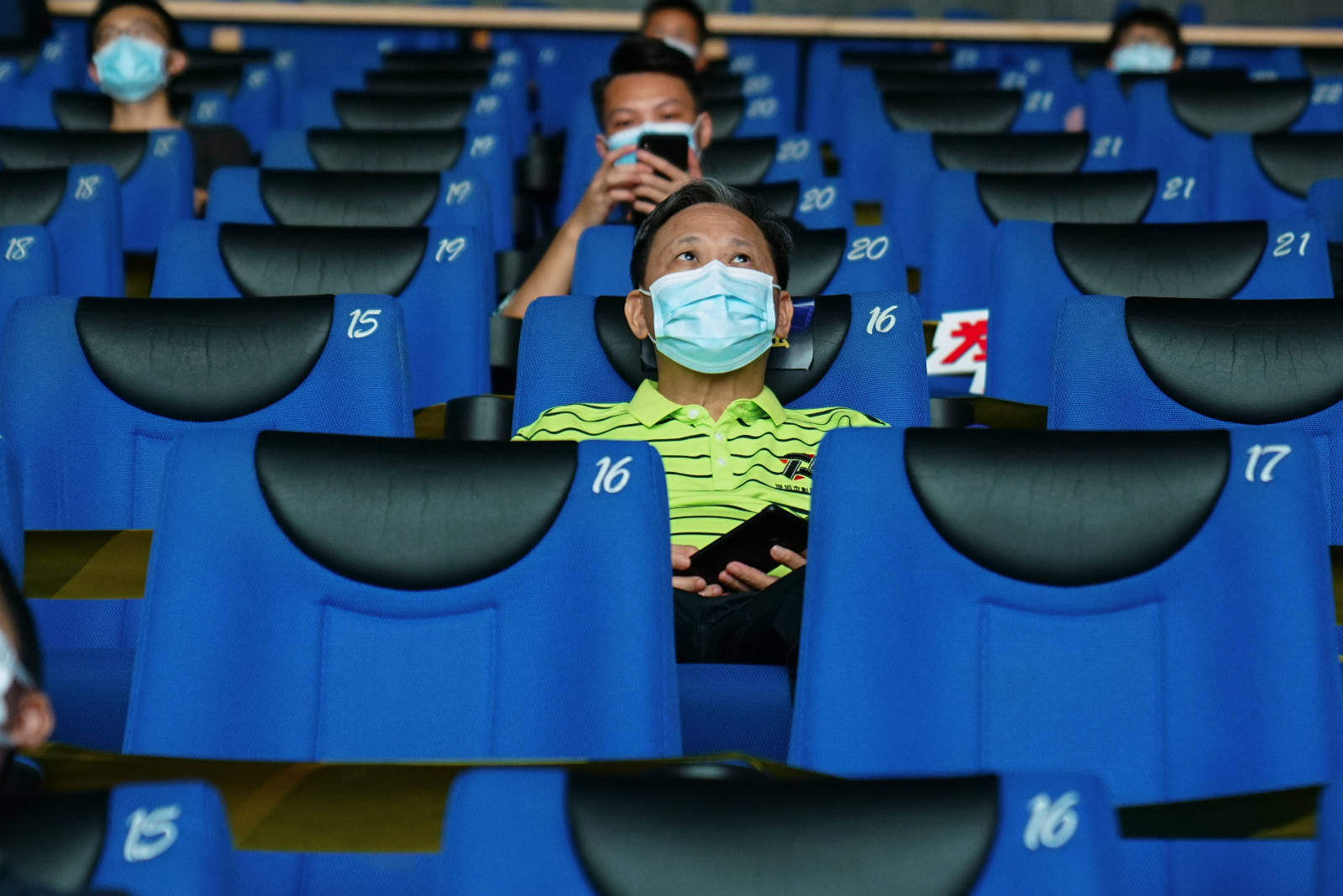 广东省电影局|深圳首家恢复营业影院7月20日复工首场放映满场