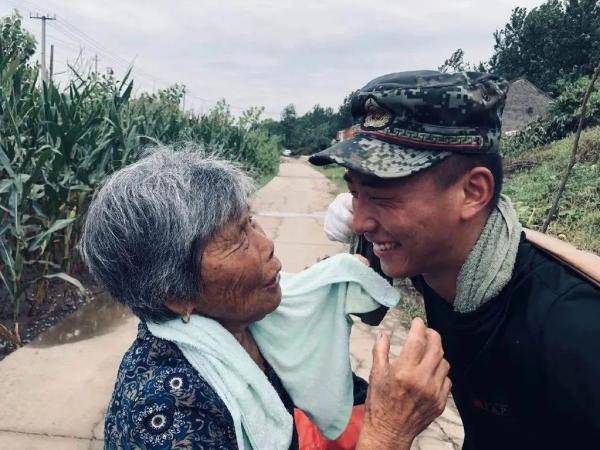 抗洪|为你赴汤蹈火，也为你满眼柔情