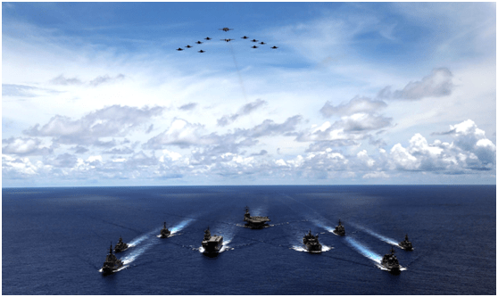 战舰|美国拉帮结派挑动南海局势 出动航母带日澳战舰在南海演练