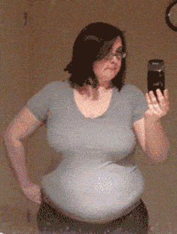 两度离婚带2个娃,33岁张雨绮依旧性感火辣,被鲜肉倒追:女人的身材