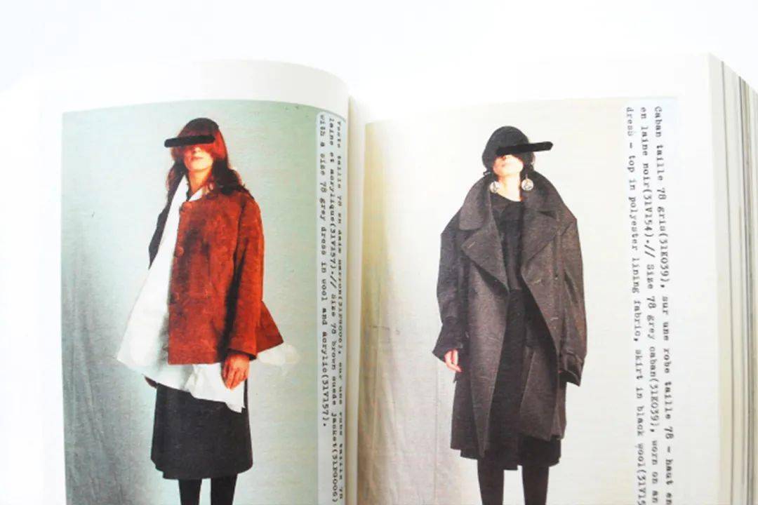 Simons|你愿意花一件单品的钱买一本品牌档案吗？