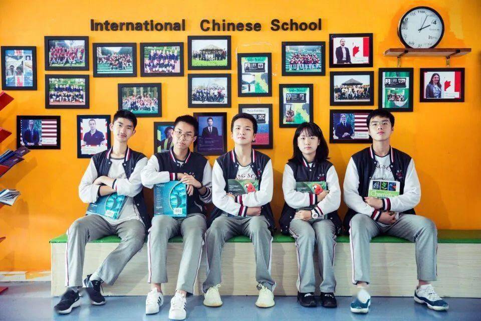 贵阳清镇市博雅国际实验学校飞扬的青春用热情谱写着年华瑰丽的岁月用