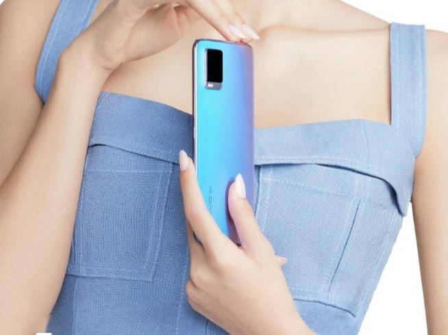 新机|vivo S7自拍新机曝光：内外皆有惊喜 人气女团成员LISA代言