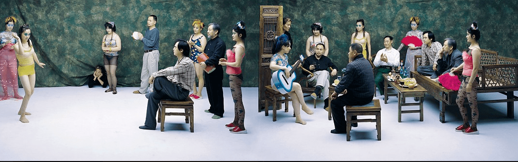 老栗夜宴图,2000年,彩色激光银盐打印,30x240cm还比如王庆松的名作