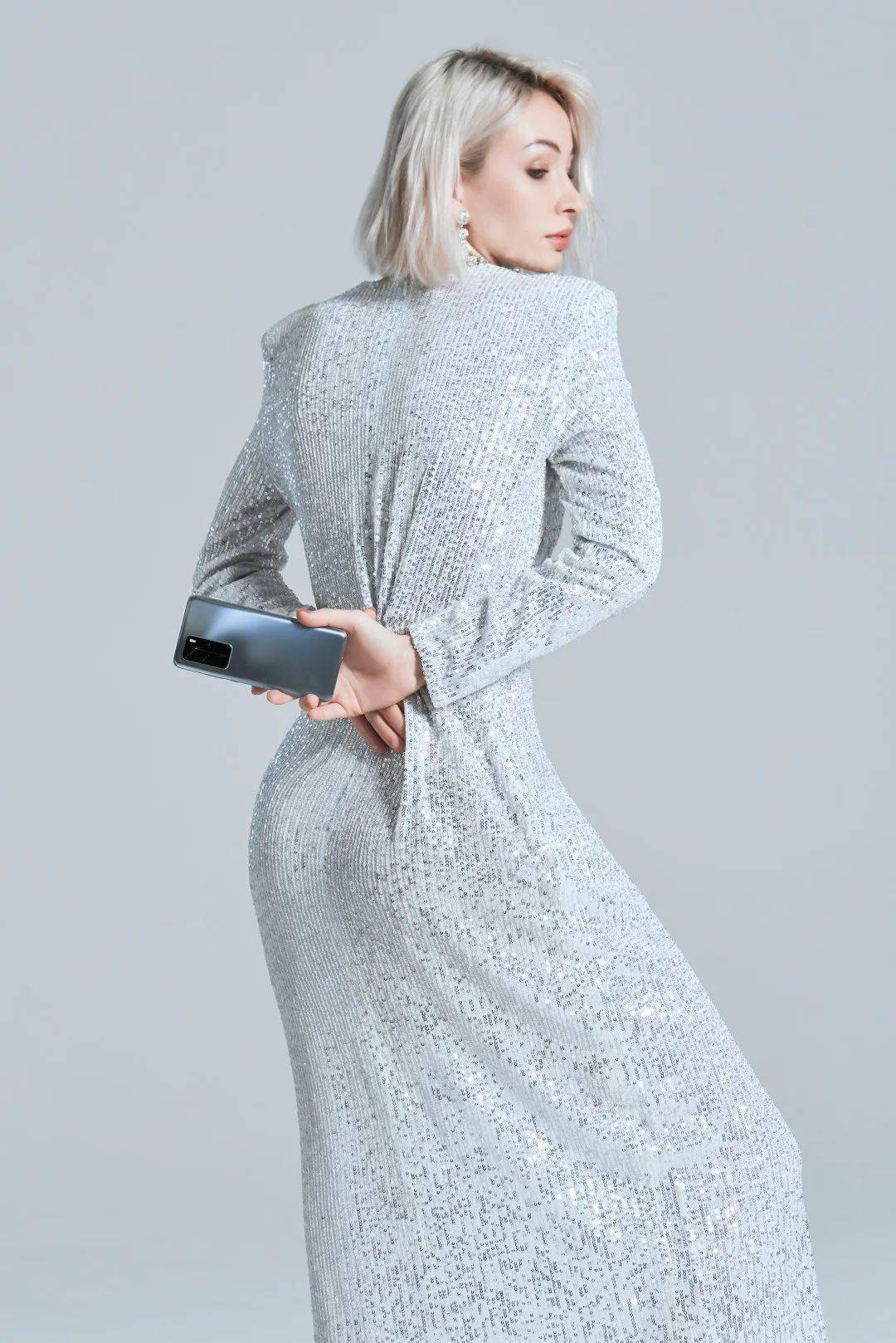 女孩|中了酷女孩的毒，不穿金但必须戴银！