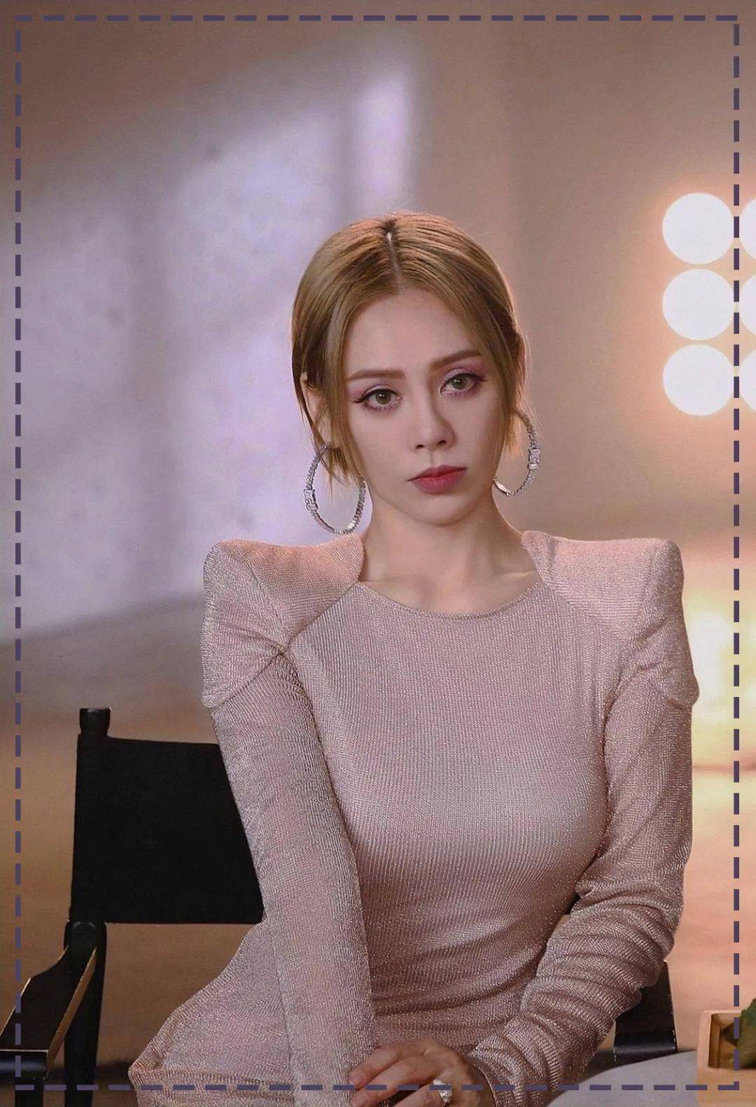 中庭|金莎，你凭什么这么年轻？