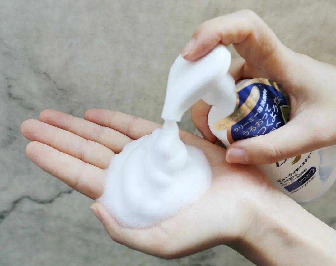 多芬|从90到120，她变胖30斤却获封“性感女神”，网友惊叹：这才是真正漂亮的女生！