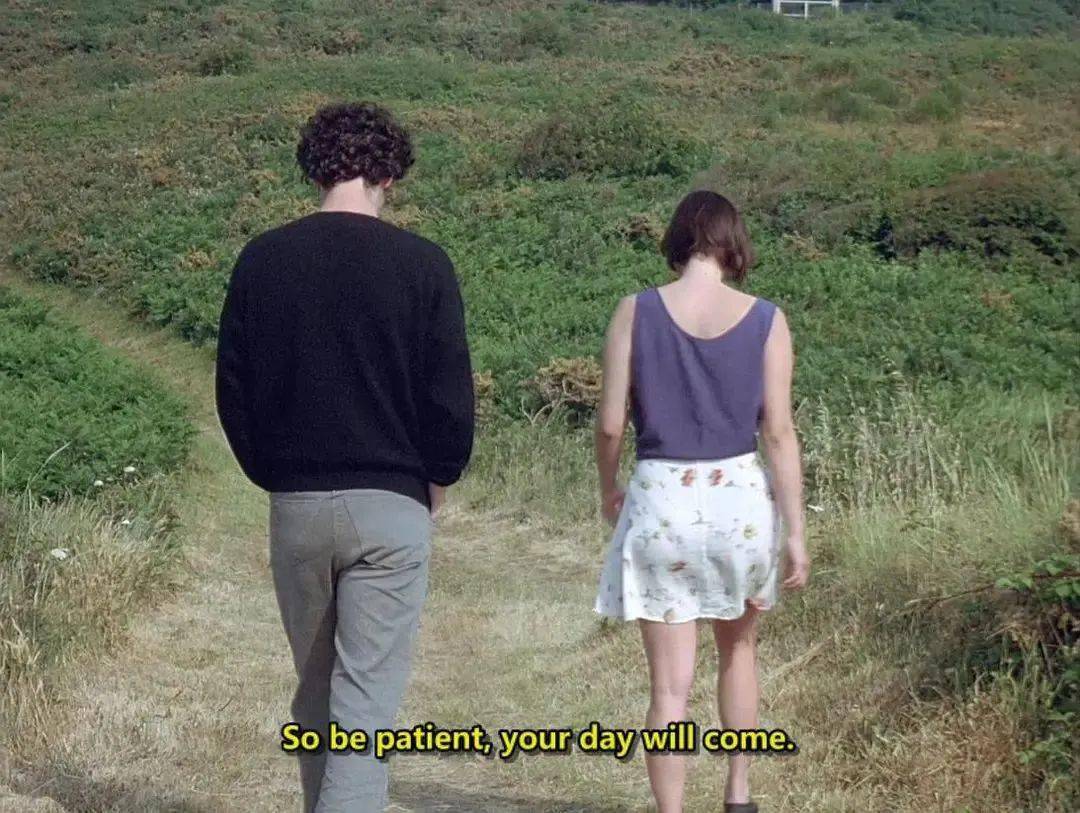 姨太|我在ZARA的打折区，淘到一大波好看的连衣裙！