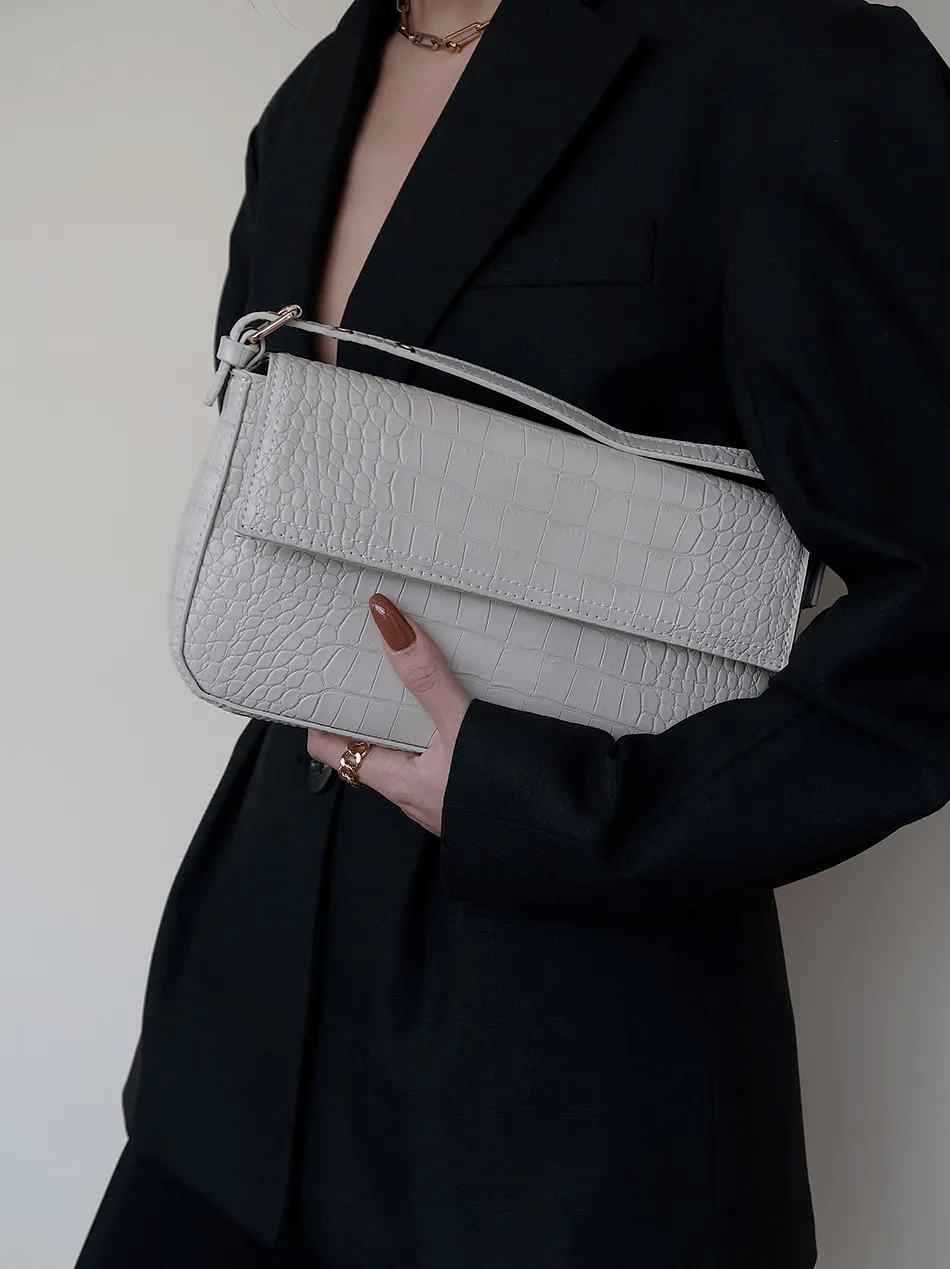 姨太|我在ZARA的打折区，淘到一大波好看的连衣裙！