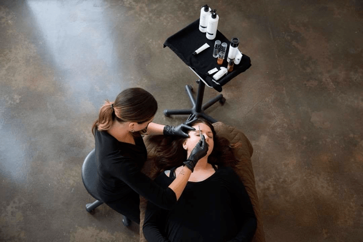 肌肤|给肌肤保鲜｜打造持续“饱满少女感”