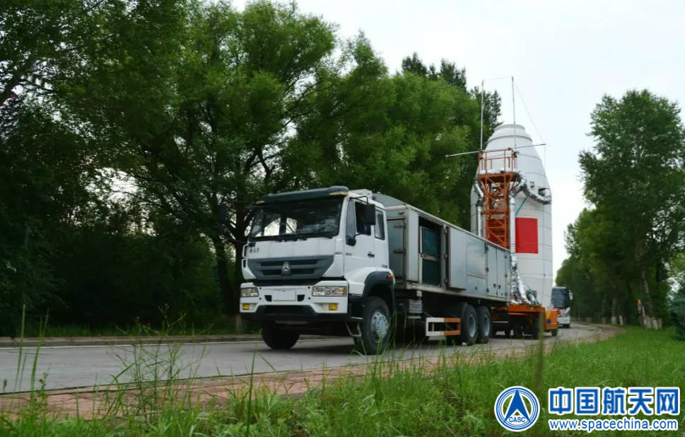 发射|长征四号乙运载火箭以一箭三星方式成功发射资源三号03星