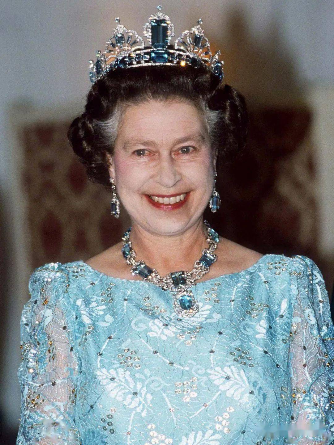 宝石|看过新季大牌高珠，它们竟然一致翻牌这些宝石新贵！