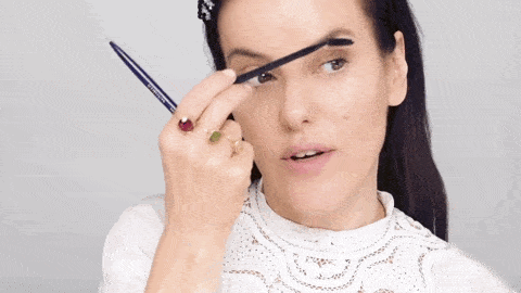 人间|别不信，绮绮子“人间鹦鹉妆”，一画年轻5岁！