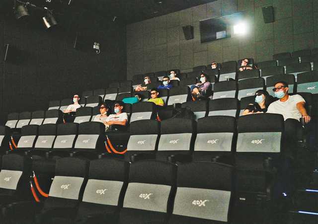 影城|重庆各大影院迎来观影小高峰