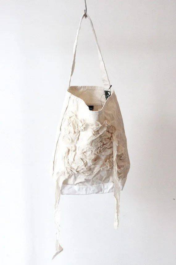 Rootote|王漫妮的通勤包一大摞，这随性帆布袋最靠谱